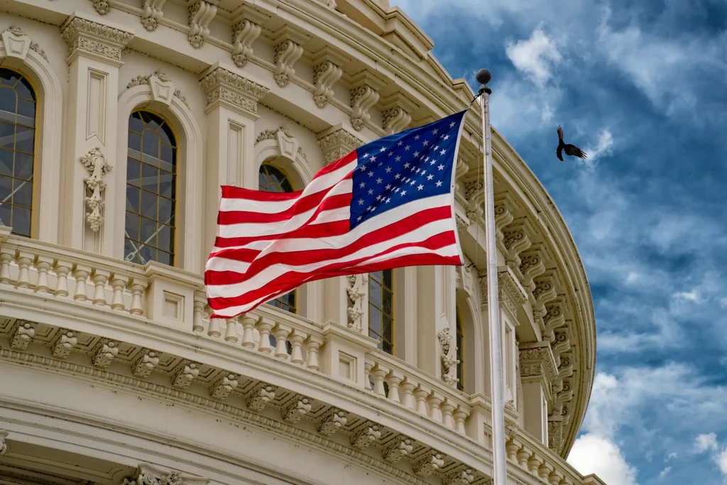США ужесточили визовый режим для иностранной прессы и студентов